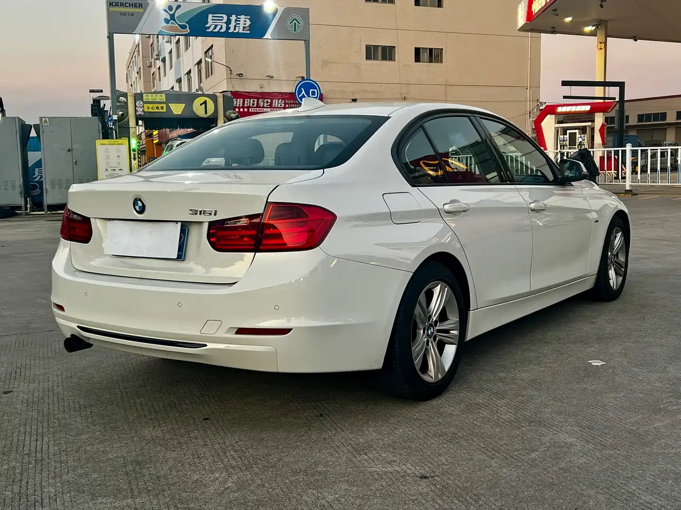 Фото 6 - BMW 3 Series