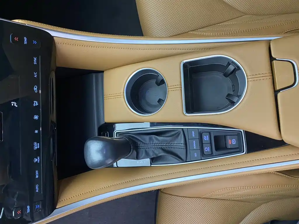 Toyota Avalon 2023 Hybrid 2.5L XLE Premium Edition фото 20