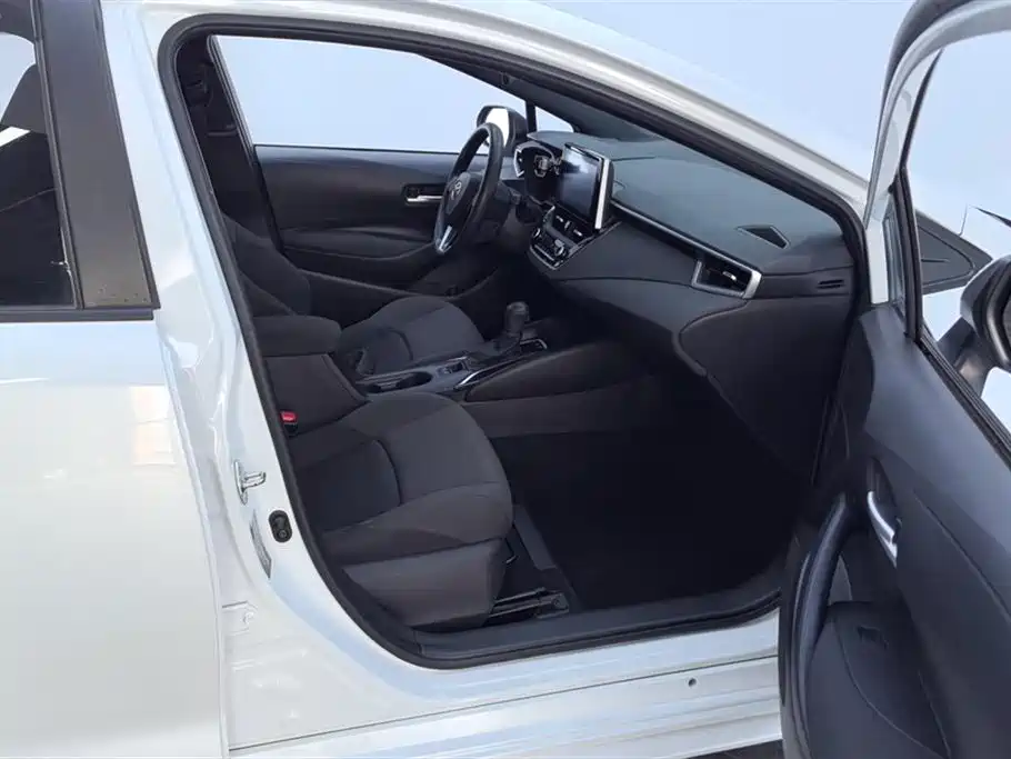 Toyota Levin 2021 185T CVT Luxury Edition фото 8
