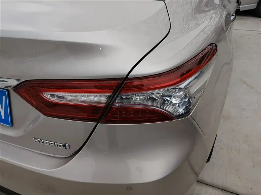 Toyota Camry 2019 Facelift Hybrid 2.5HG Luxury Edition фото 8