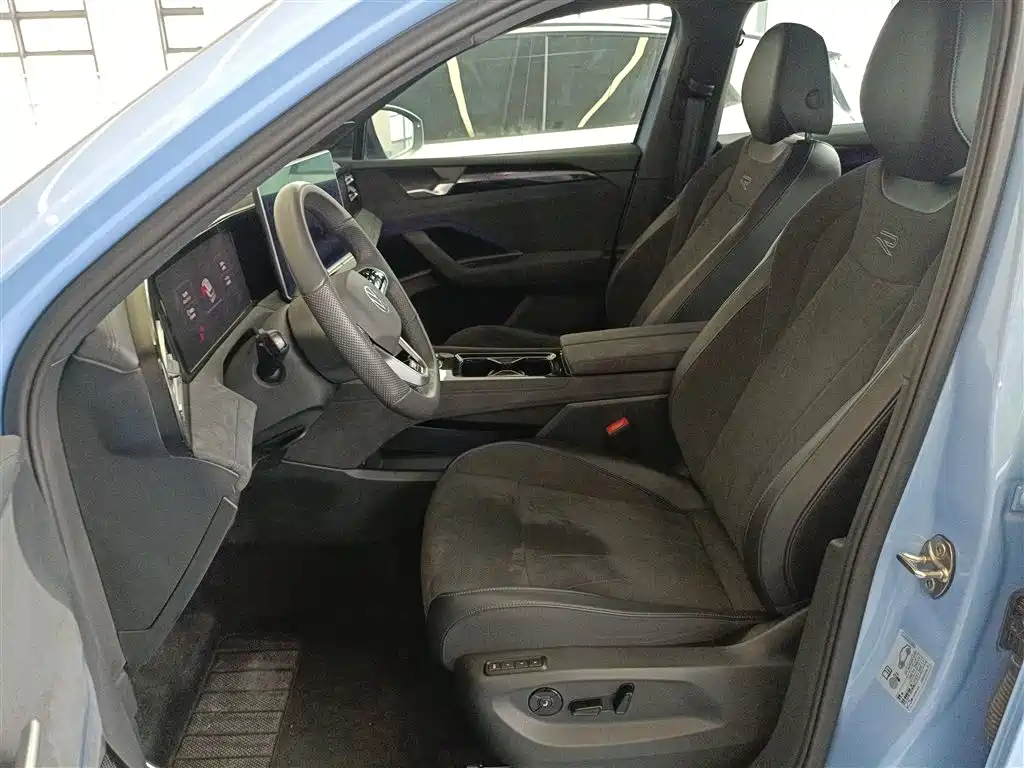 Volkswagen Tiguan L 2024 PRO 380TSI 4WD R-Line Premium Edition фото 15