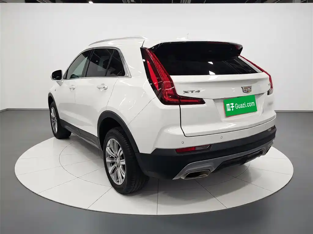 Cadillac XT4 2021 28T FWD Luxury Edition фото 5