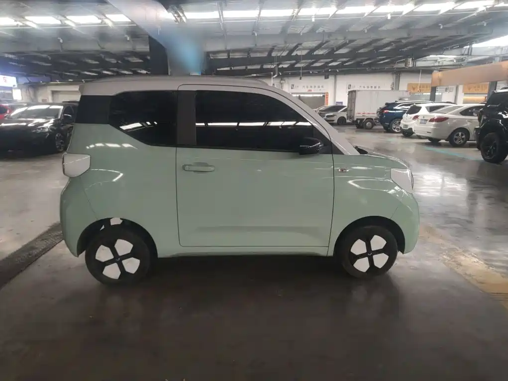 Фото 25 - Wuling Motors Hongguang MINIEV