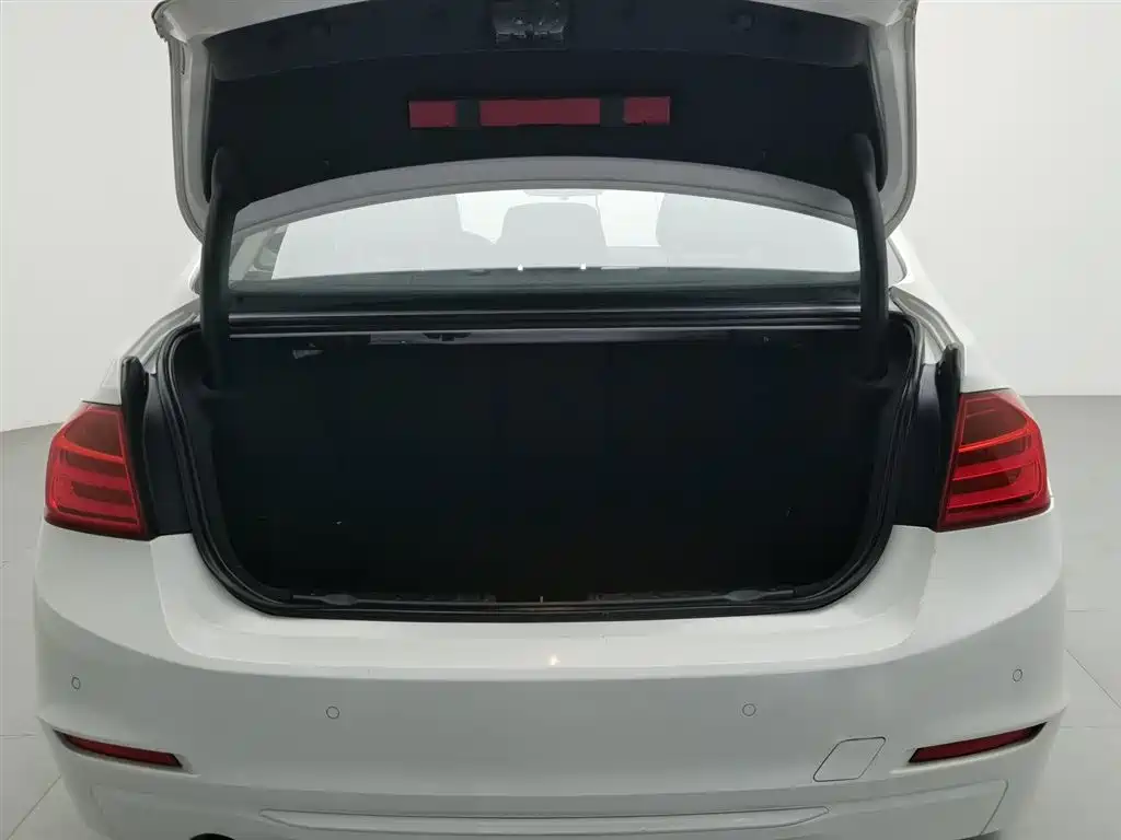 BMW 3 Series 2015 320i Super Joy Fashion фото 16