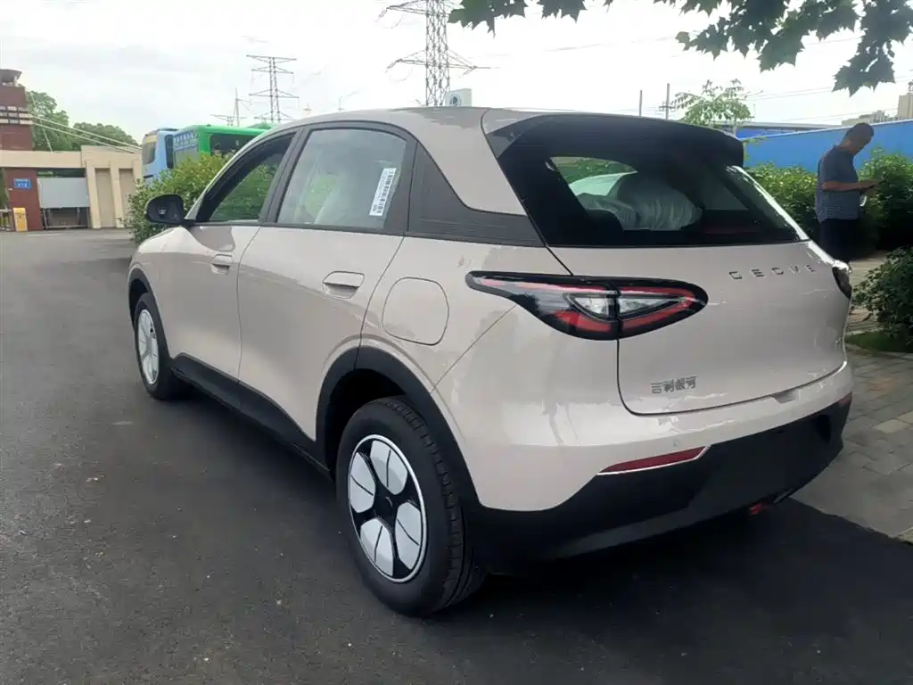 Geely Galaxy Starry Wish 2026 Edition 310km Youth Version фото 5