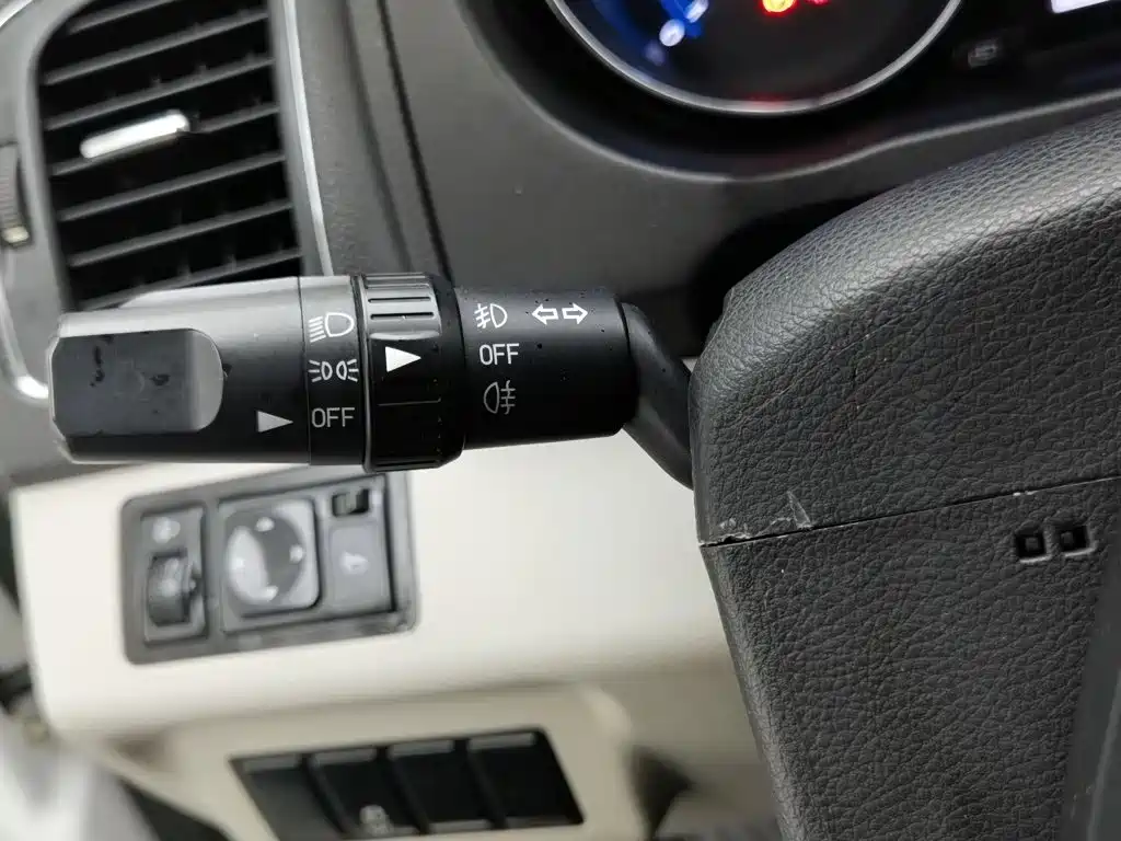 Dongfeng Fengxing Fengxing S500 2016 2016 1.5L Manual Luxury