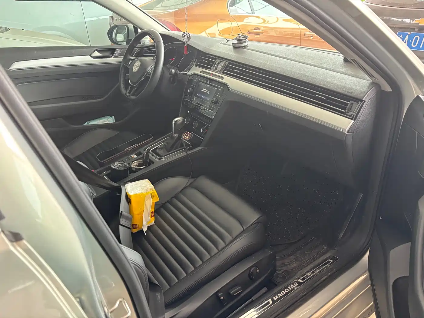 Volkswagen Magotan 2018 330TSI DSG Leading фото 5