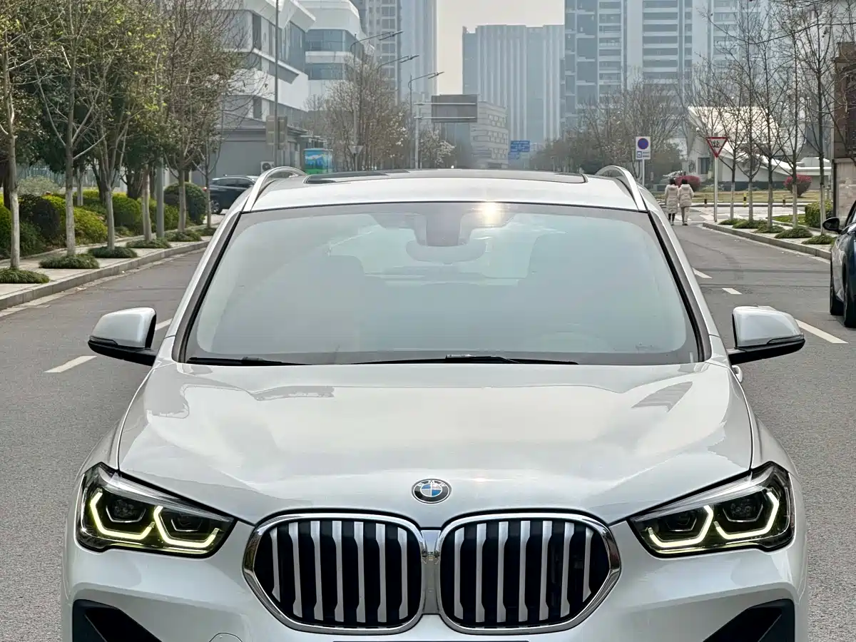 BMW X1 2020 sDrive20Li Fashion Model фото 9