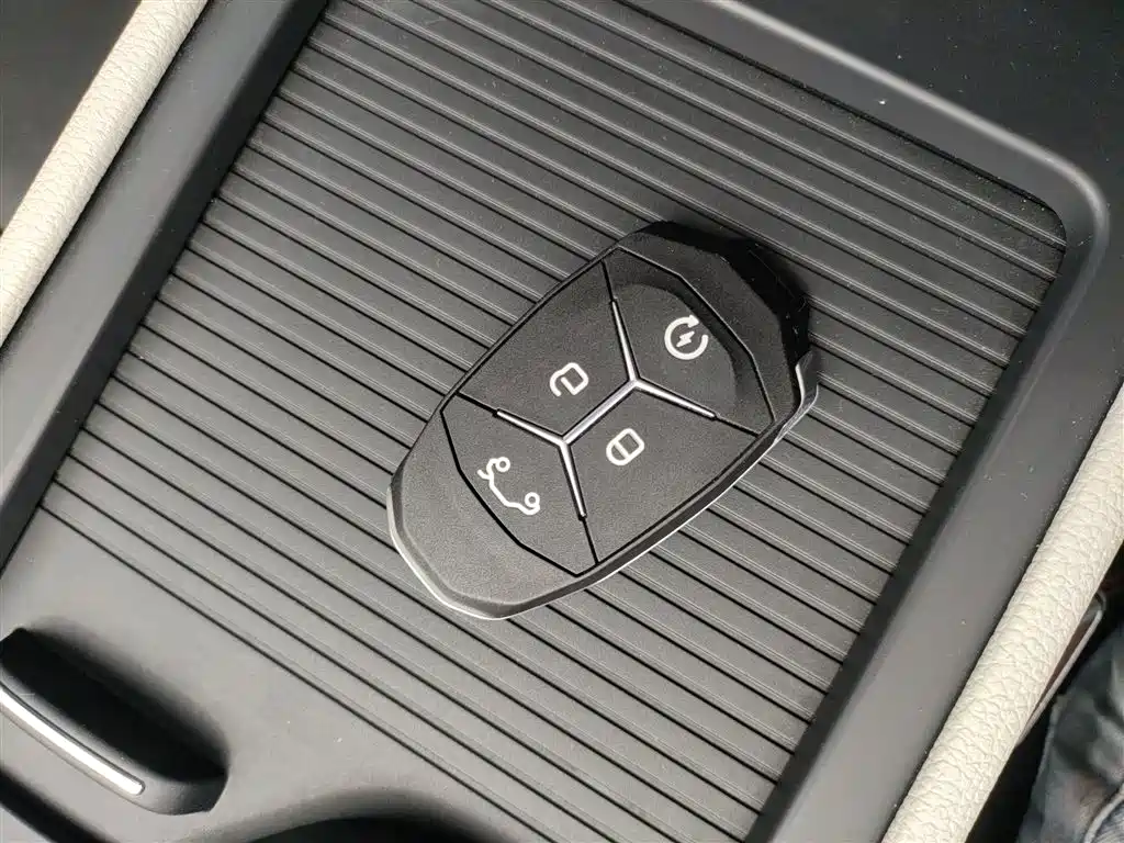 Lynk & Co 02 2019 High Energy Edition 2.0T Automatic 2WD Shine China VI фото 14