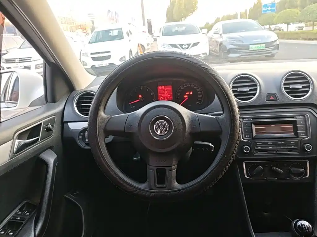 Фото 11 - Volkswagen Jetta