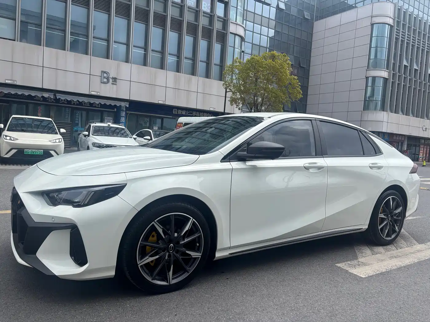 GAC Trumpchi Trumpchi Emkoo 2023 270T DCT J16 Edition фото 2