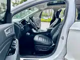 Фото 10 - Ford Edge