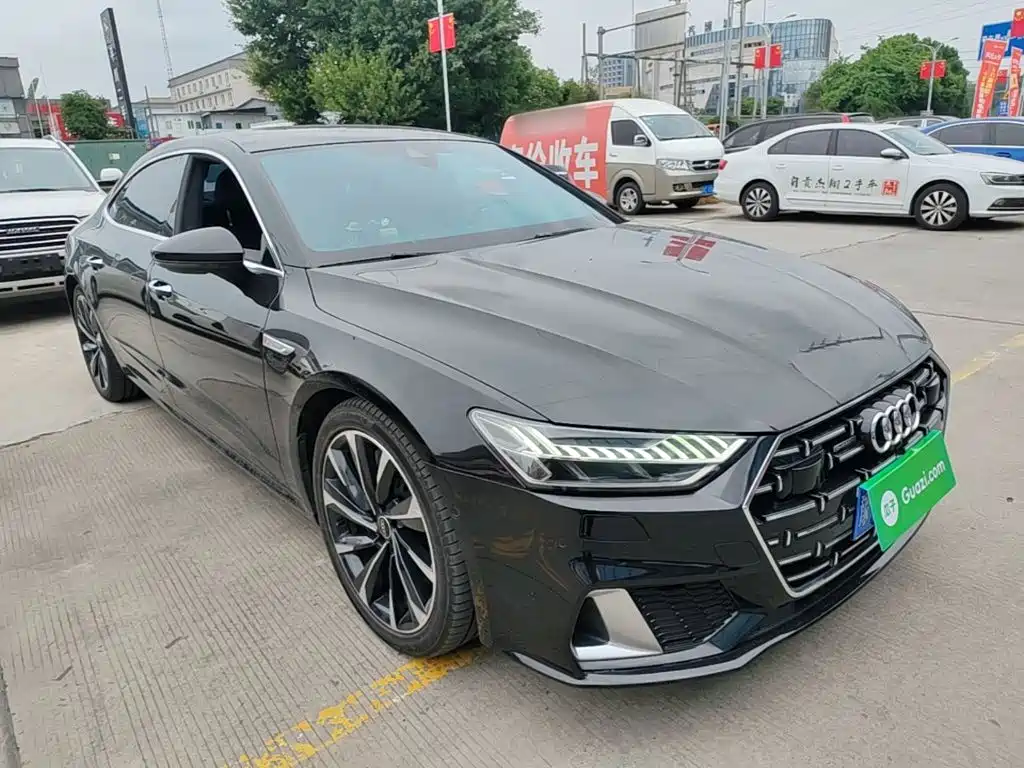 Audi A7L 2022 2022 55 TFSI quattro S-line Zhiyuan Crystal Package
