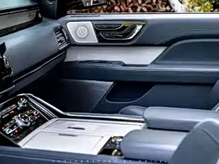 Фото 11 - Lincoln Navigator