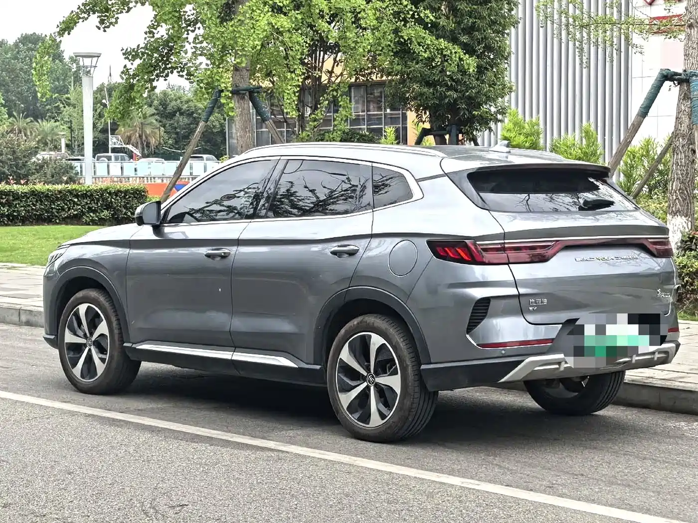 BYD Song PLUS PHEV 2021 EV Premium Model фото 5