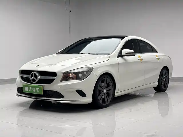 MERCEDES-BENZ CLA