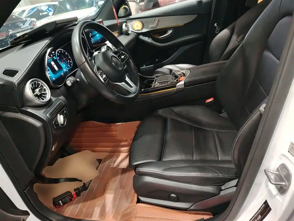 Mercedes-Benz GLC 2021 GLC 260 L 4MATIC Sporty фото 11