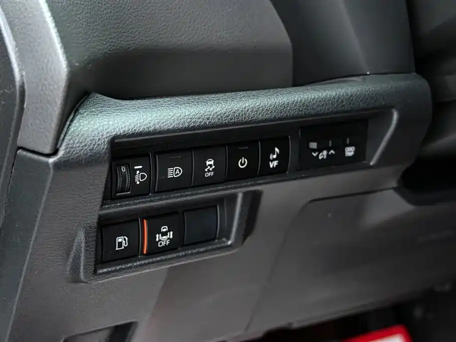 Toyota Sienna 2021 2.5L Hybrid Premium Edition фото 24