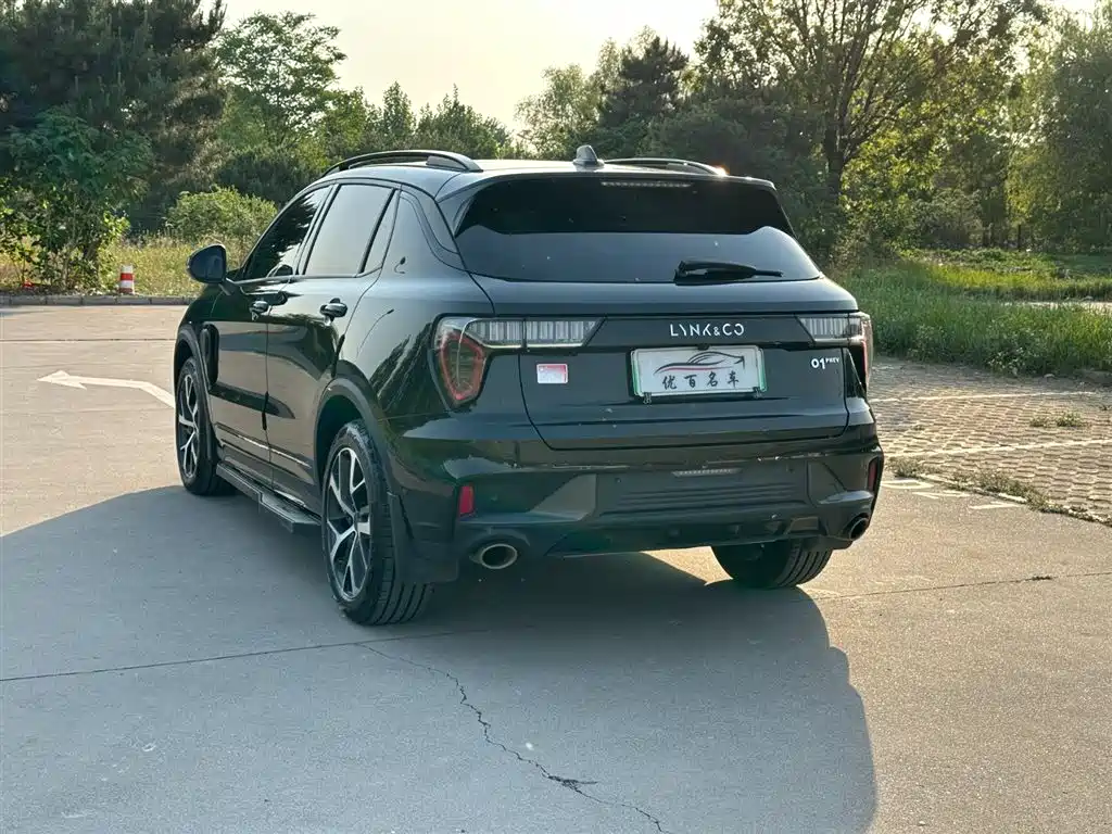 Lynk & Co 01 EM-P 2021 1.5TD PHEV Halo фото 4