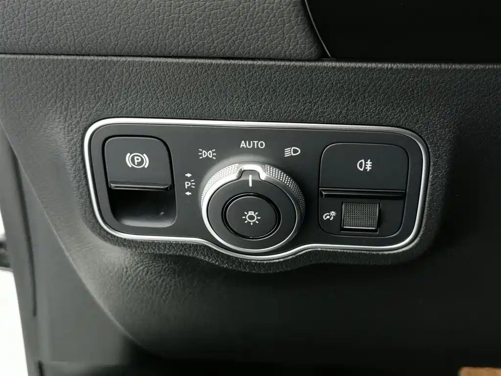 Mercedes-Benz B-Class 2022 Facelift II B 200 Style фото 21