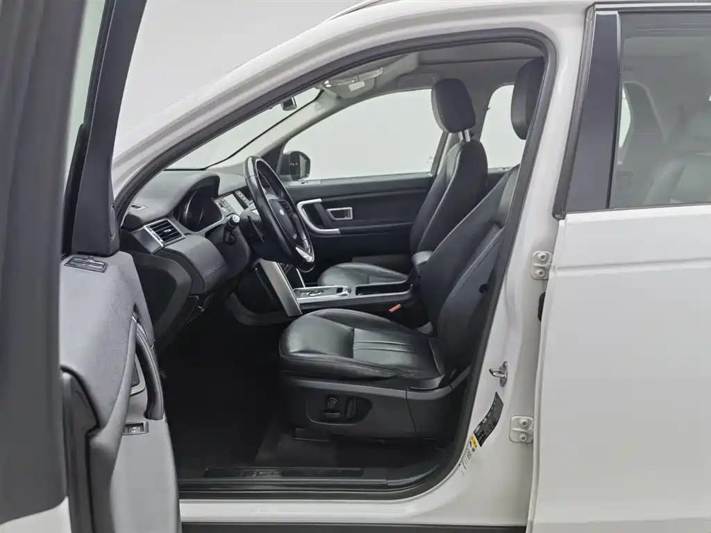Land Rover Discovery Sport 2019 240PS SE Edition China V фото 10