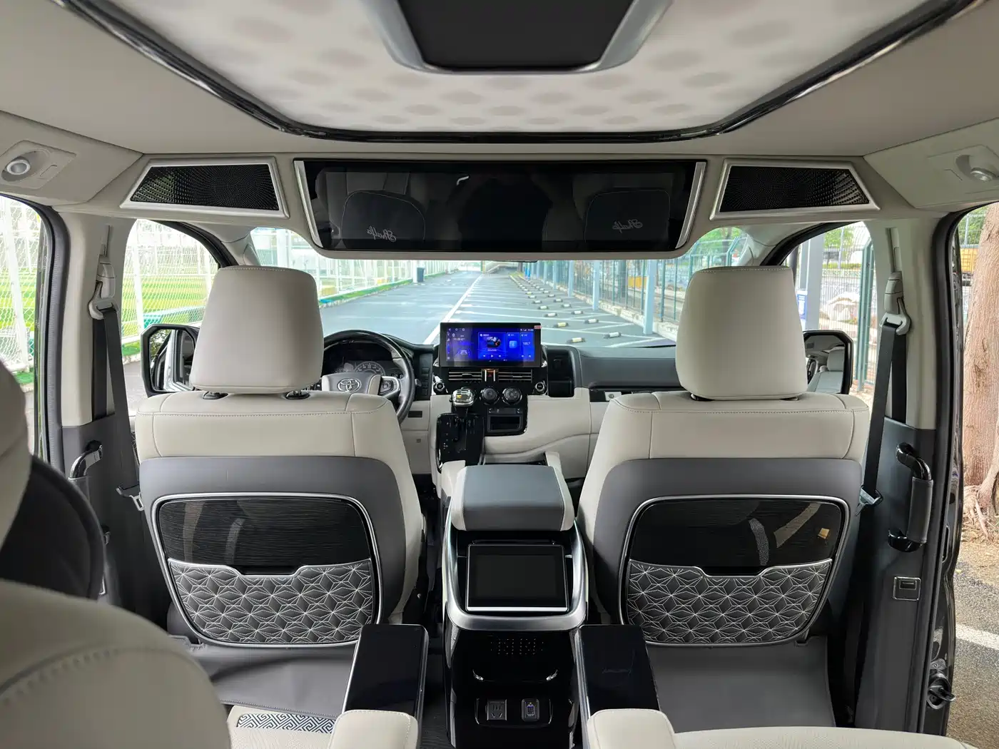 Toyota HiAce, миниатюра 19