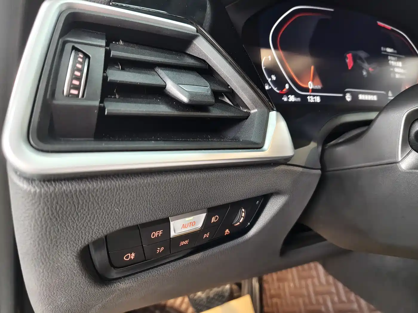 BMW 3 Series 2021 320Li M Sport Package фото 13