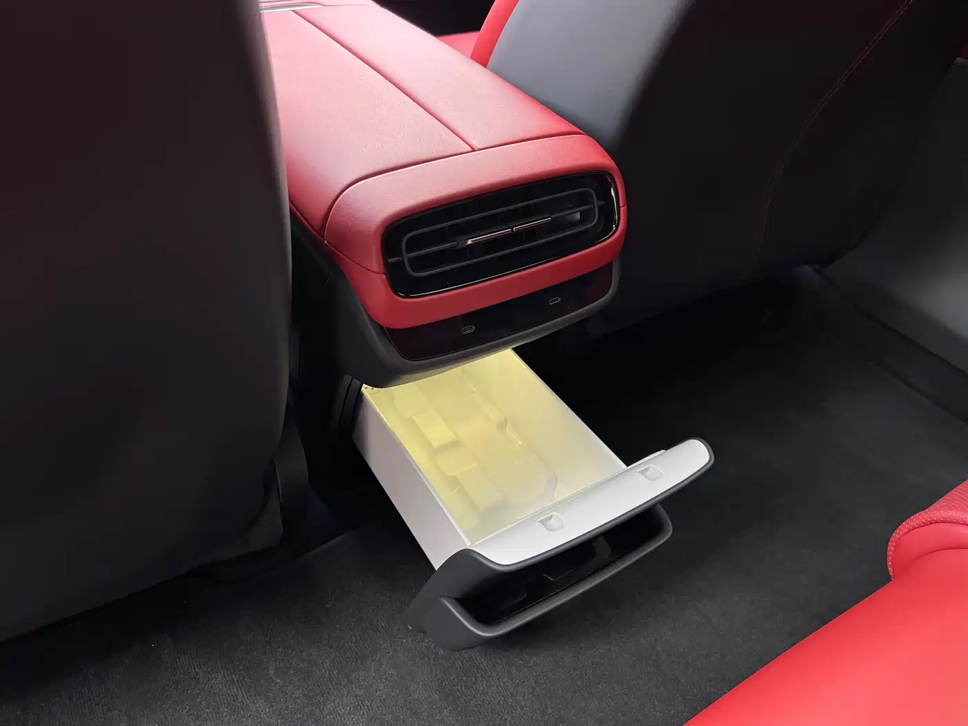 Xiaomi Auto Xiaomi SU7 2024 RWD Ultra Long Range Advanced Smart Driving Pro Edition фото 15