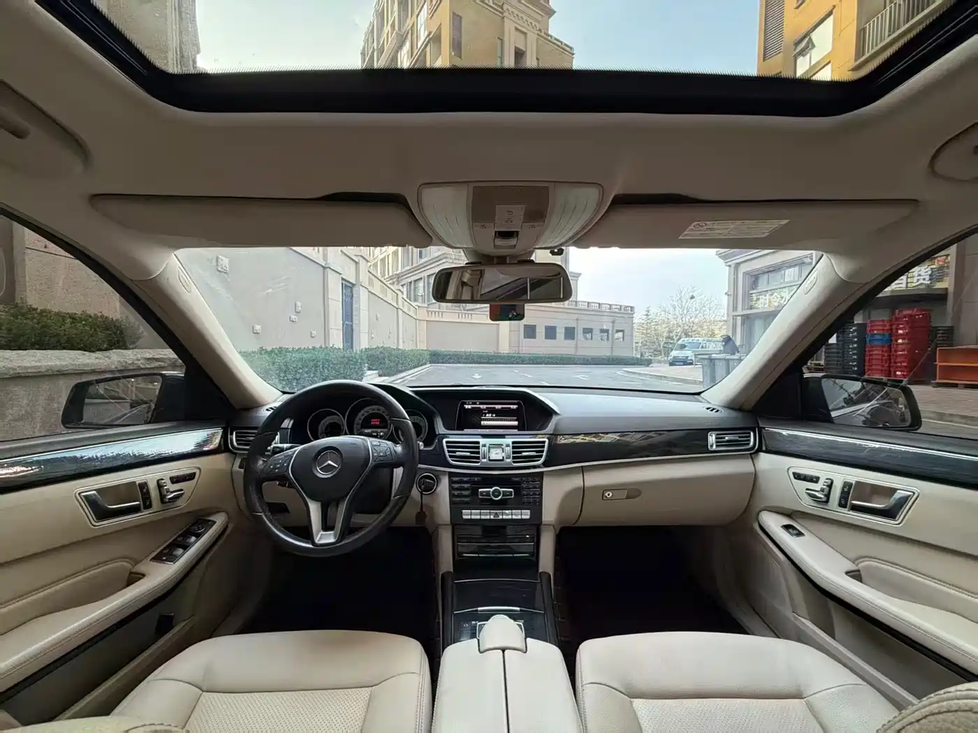 Mercedes-Benz E-Class 2014 Facelift E 260 L Sport фото 4