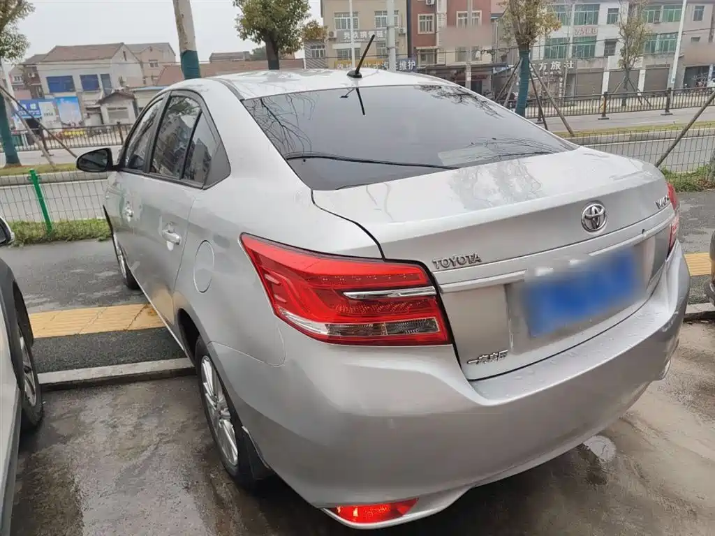 Toyota Vios 2017 1.5L CVT Pioneer фото 5
