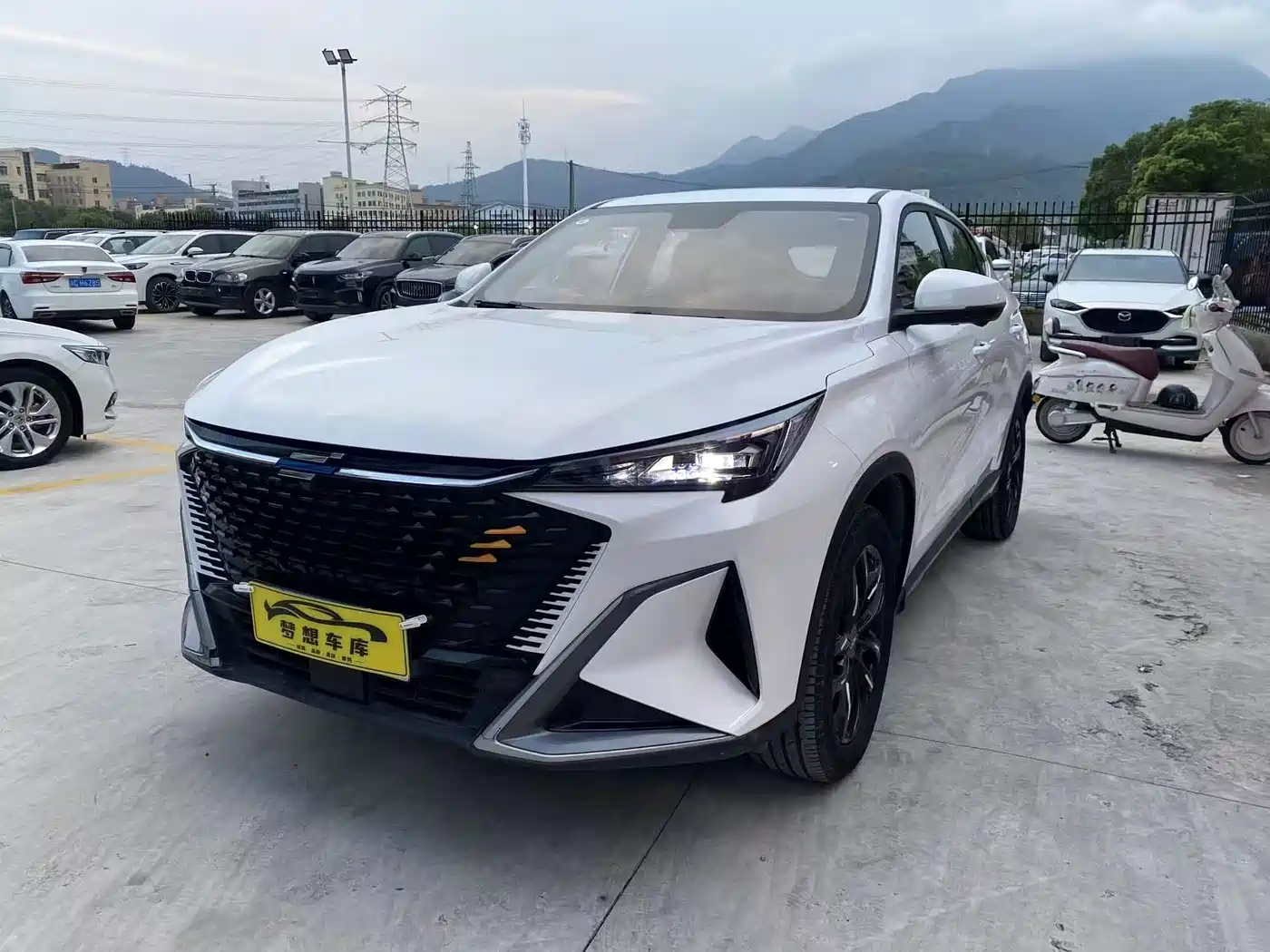 Changan Oshan X5 PLUS 2023 2023 1.5T DCT Smart Fun AI Edition