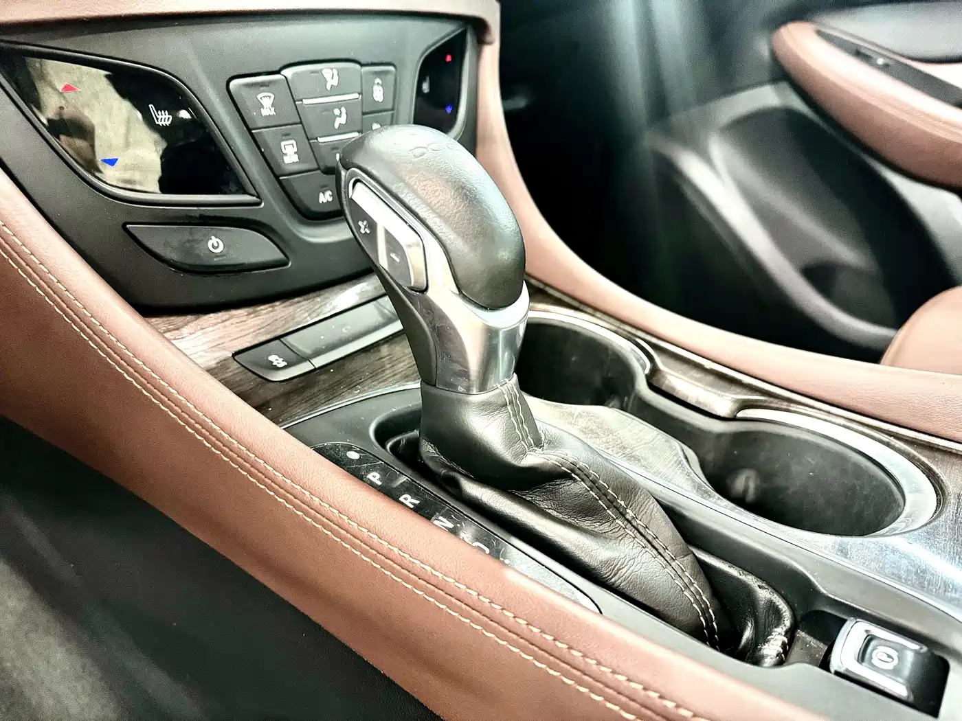 Buick Envision Plus 2017 20T 2WD Luxury фото 10