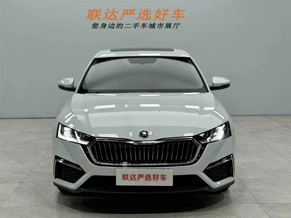 Škoda Octavia 2023 Facelift PRO TSI280 Premium Edition фото 22
