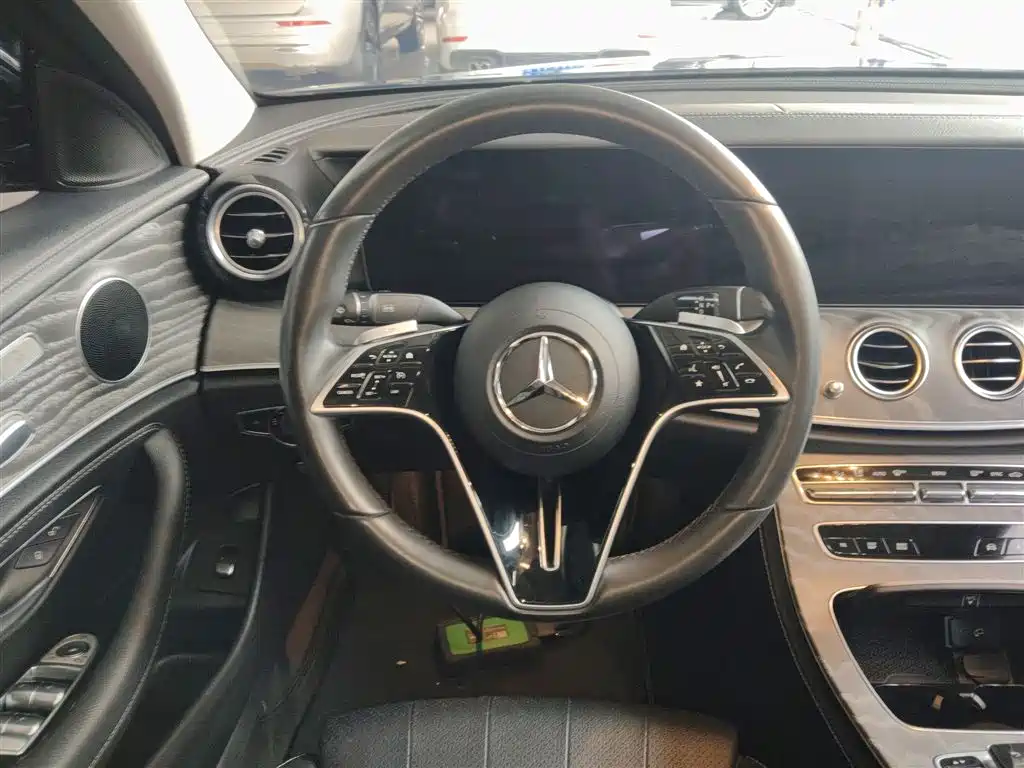 Mercedes-Benz E-Class 2022 Second Facelift E 300 L Fashion фото 11
