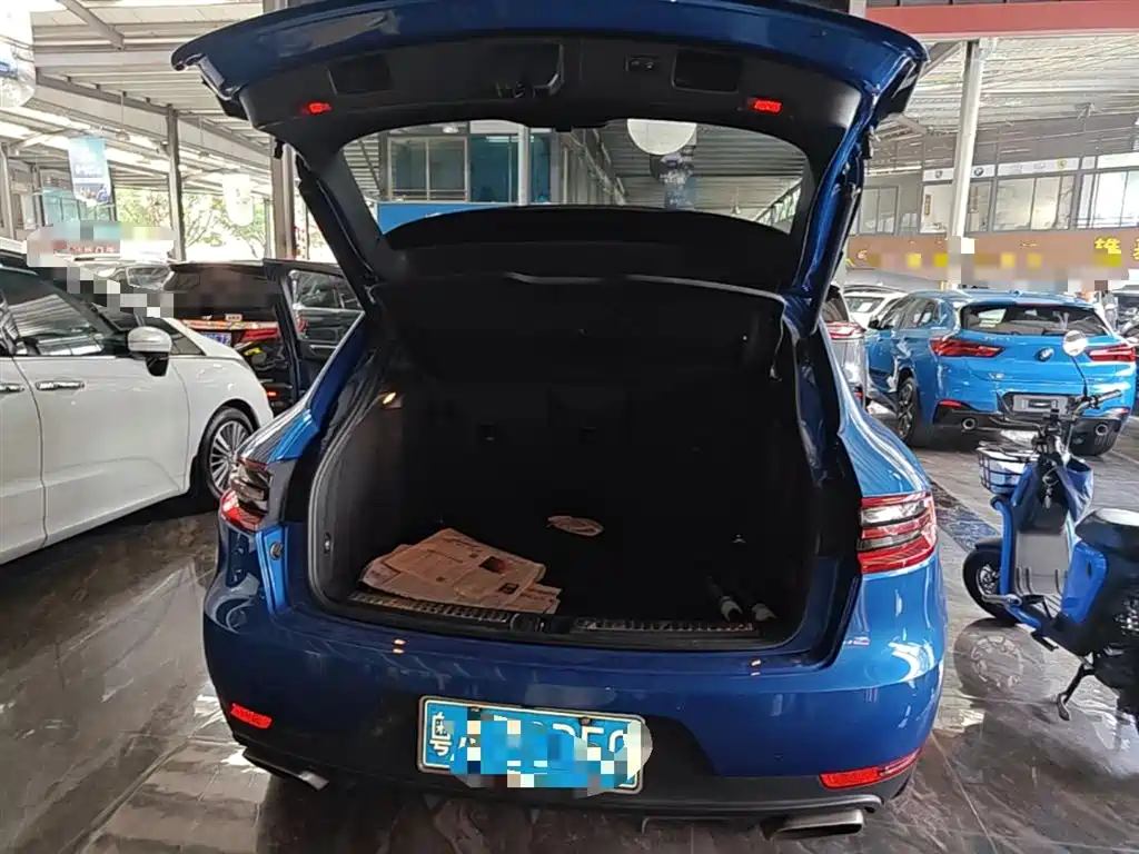 Porsche Macan 2016 Macan 2.0T фото 19
