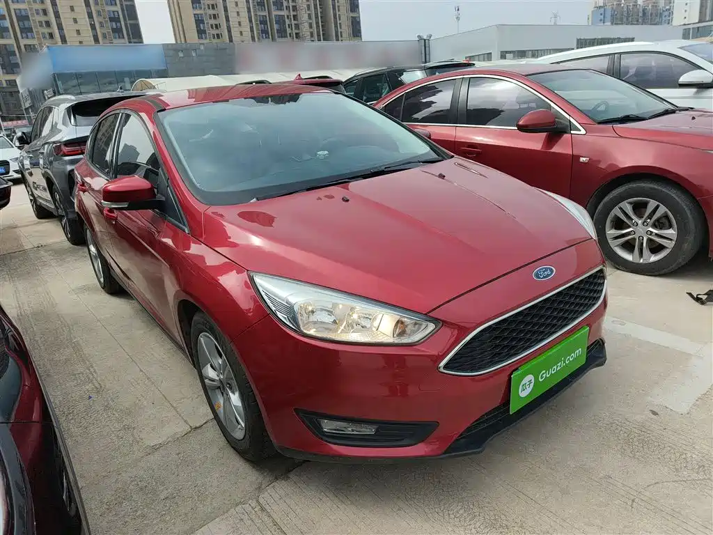Фото 4 - Ford Focus