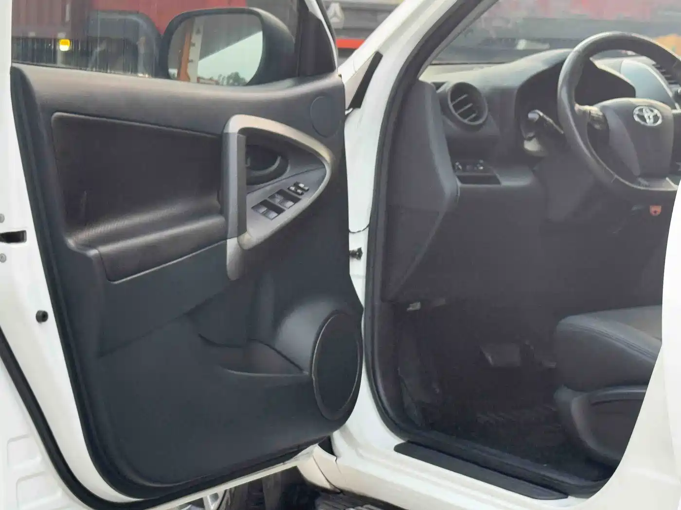 Toyota RAV4 Rongfang 2013 Special Edition 2.0L Auto Classic фото 10