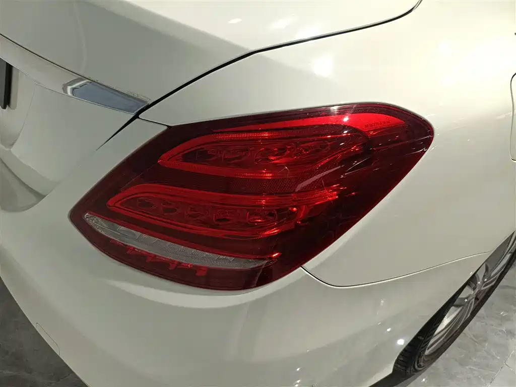 Mercedes-Benz C-Class 2017 Facelift C 200 L Sport Edition фото 8