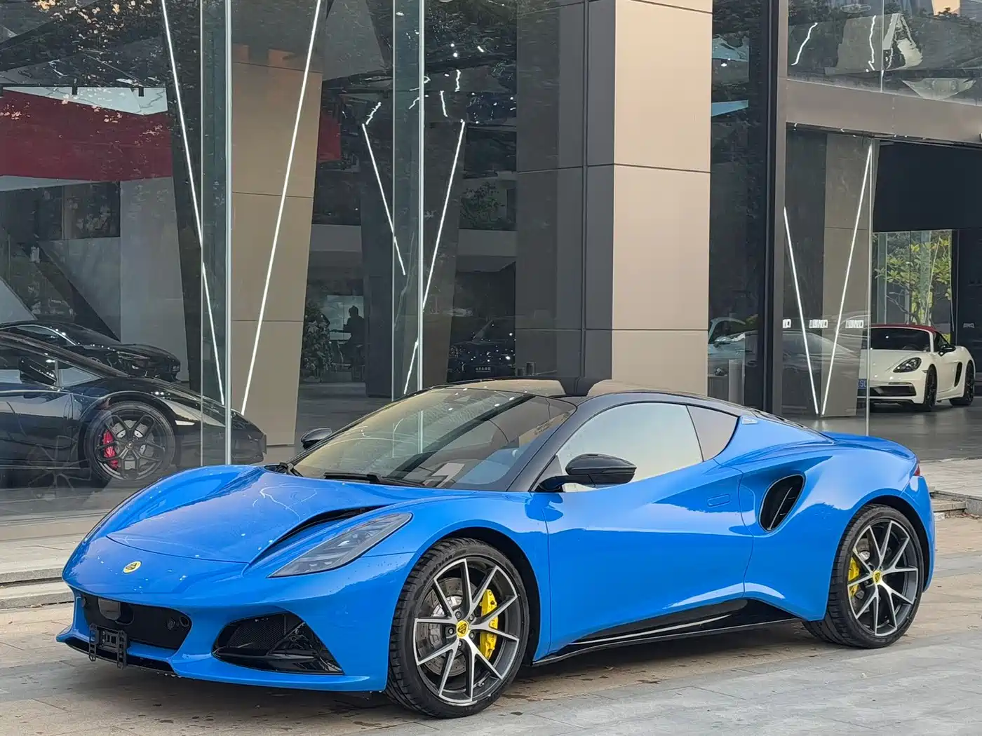 Lotus EMIRA 2024 2021 2.0T DCT First Edition