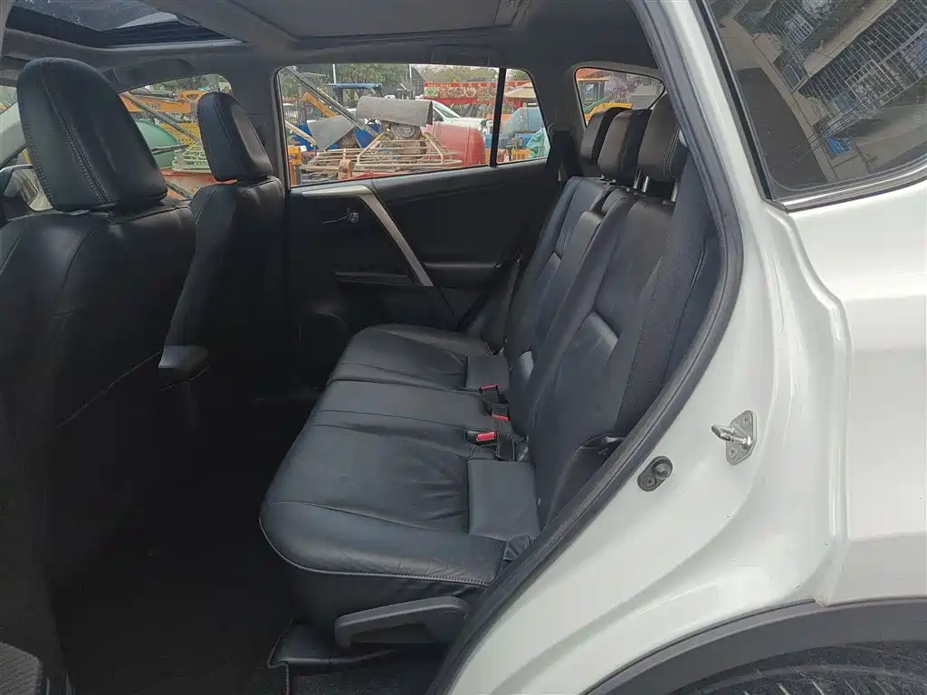 Toyota RAV4 Rongfang 2013 2.5L Auto 4WD Luxury фото 13