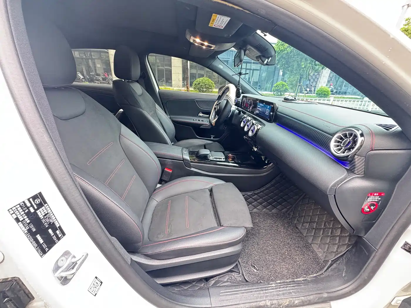 Mercedes-Benz A-Class 2024 A 200 L Fashion Edition фото 4