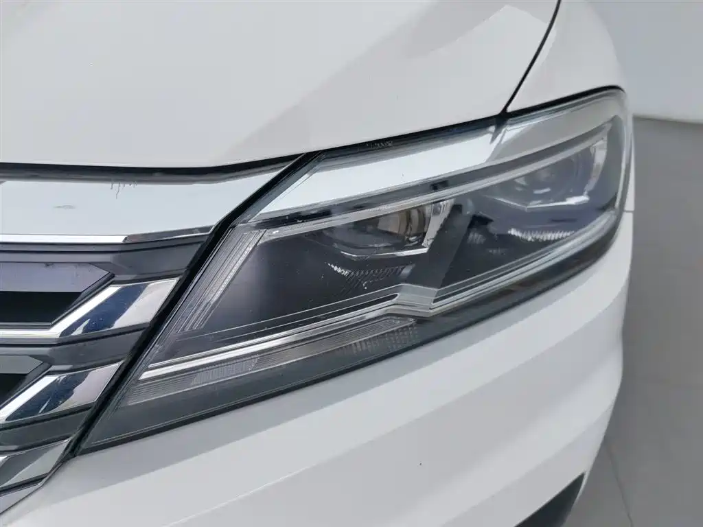 Volkswagen Lavida 2018 1.5L Manual Comfort Edition China V фото 7