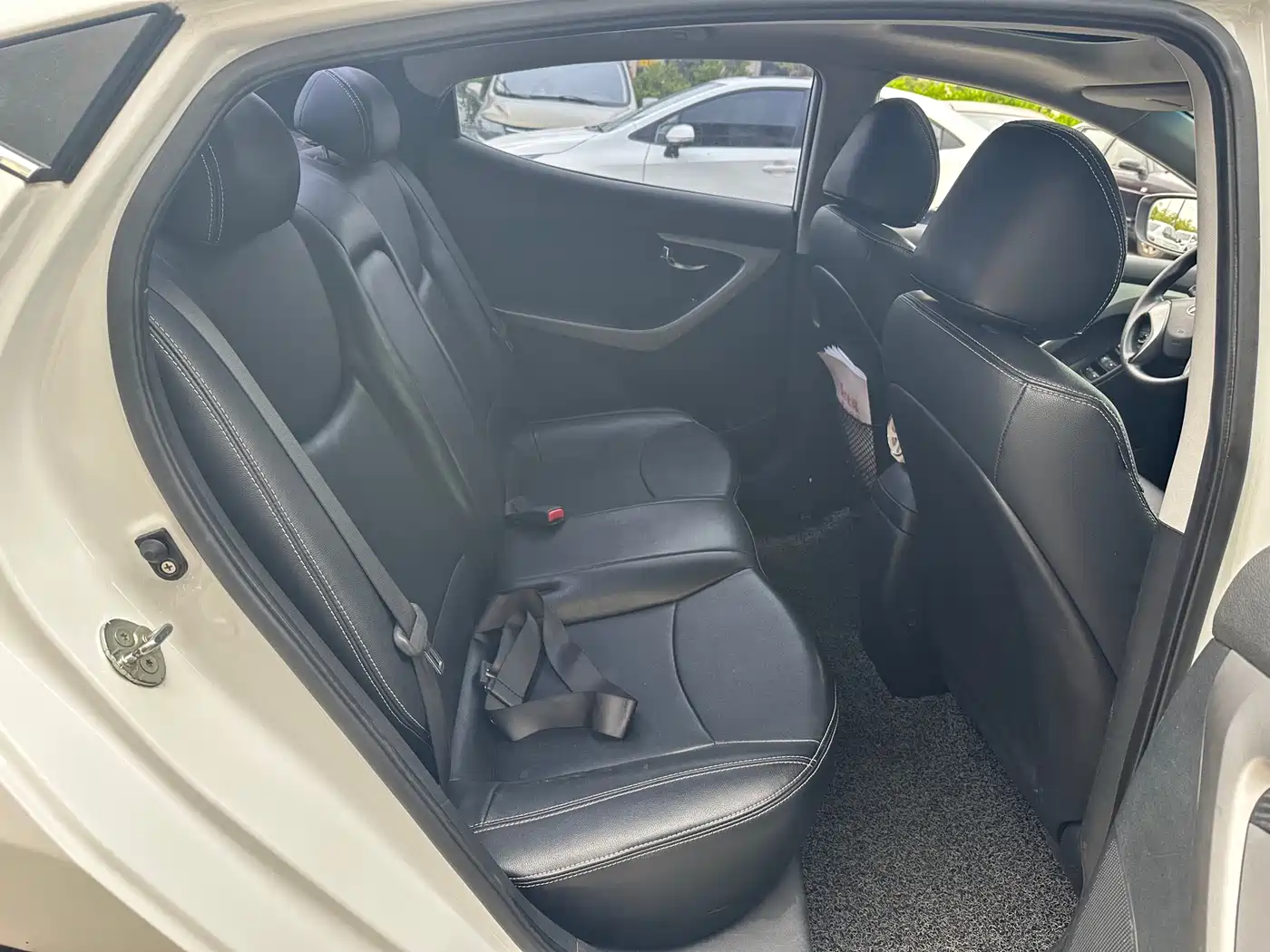 Hyundai Langdong 2013 1.6L Automatic Leading фото 9