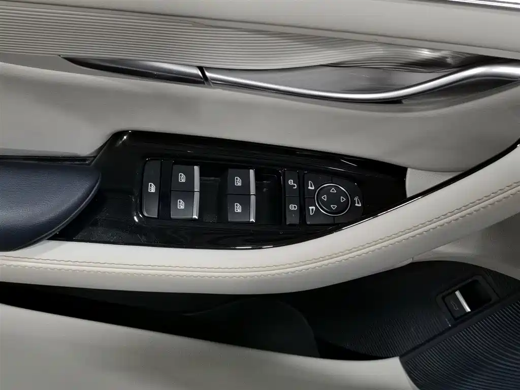BYD Song PLUS PHEV 2021 DM-i 51KM Honor фото 9