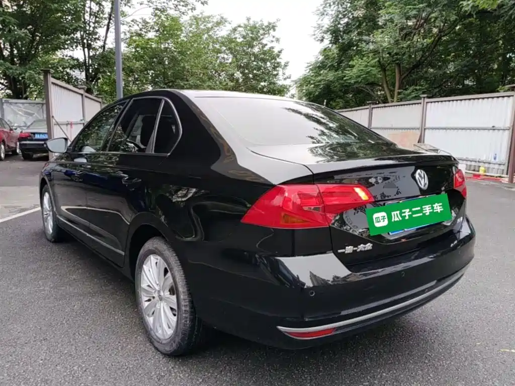 Volkswagen Bora 2018 1.5L Automatic Comfort фото 5