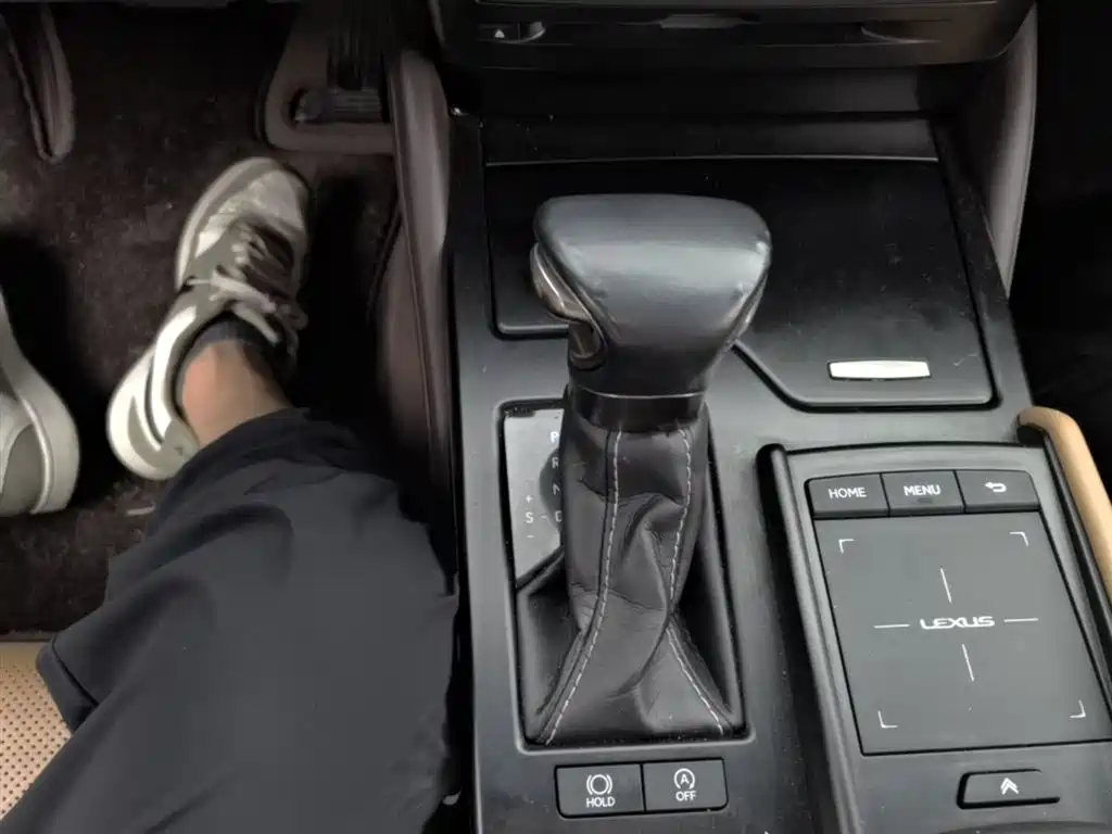 Lexus ES 2018 200 Excellence Edition China V фото 14