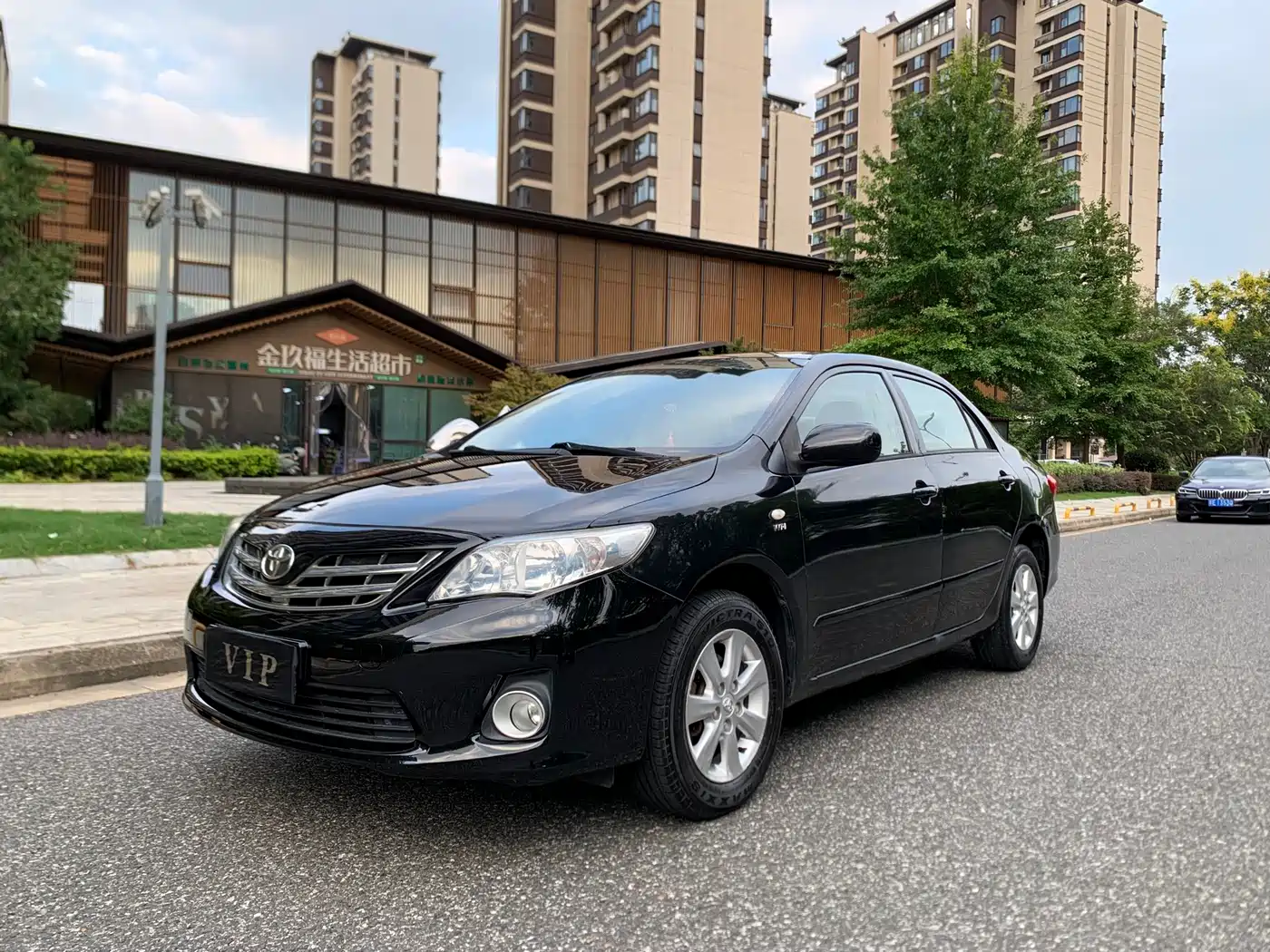 Фото 1 - Toyota Corolla
