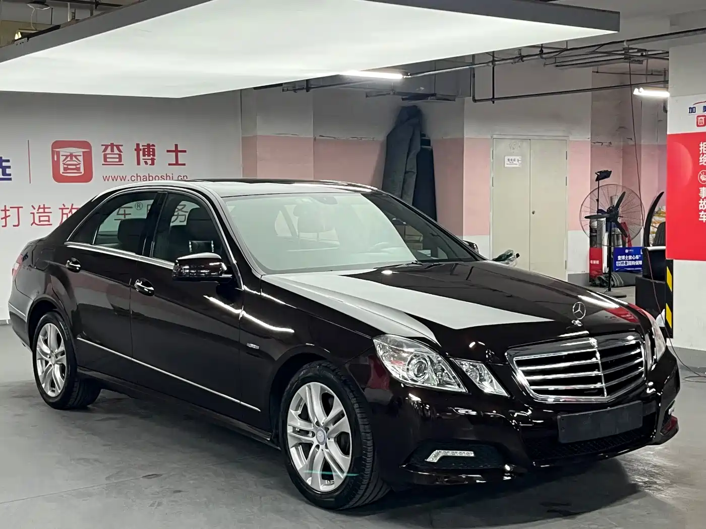 Mercedes-Benz E-Class (Import) 2010 E 260 CGI Fashion фото 3