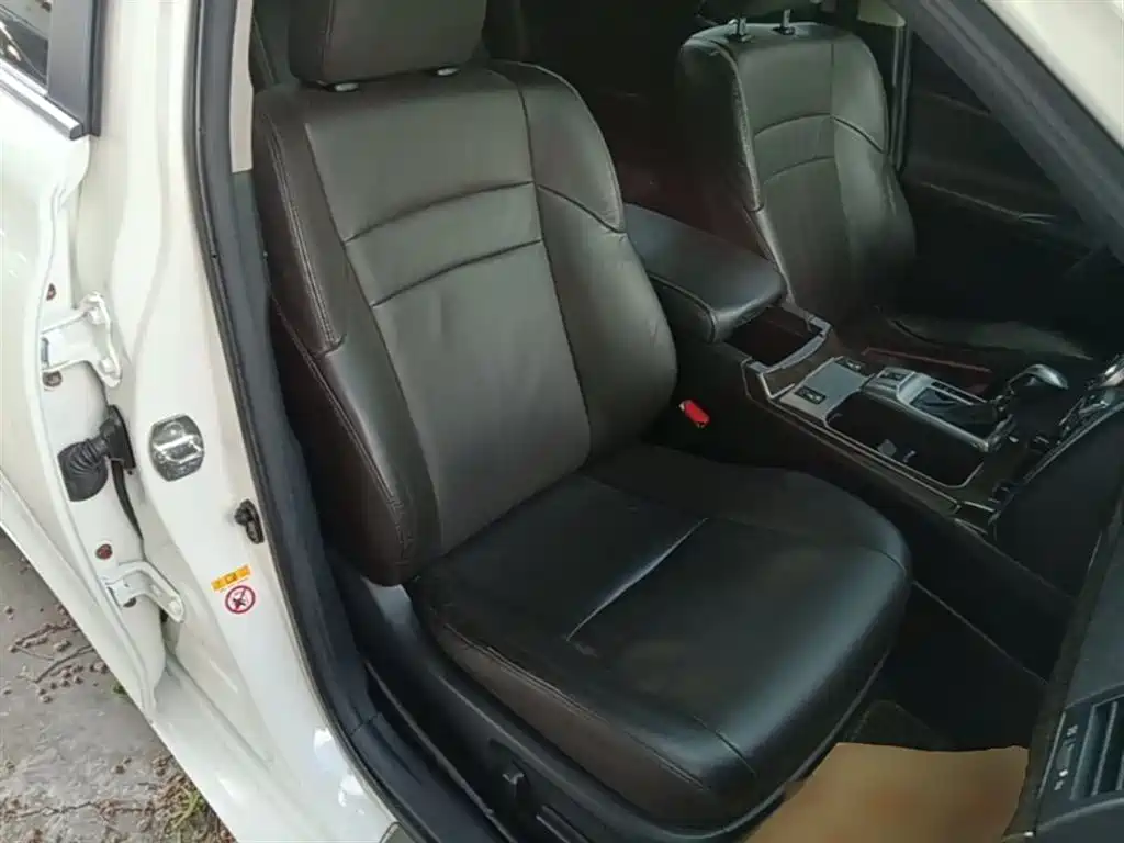 Toyota Reiz 2013 2.5V Elite Edition фото 25