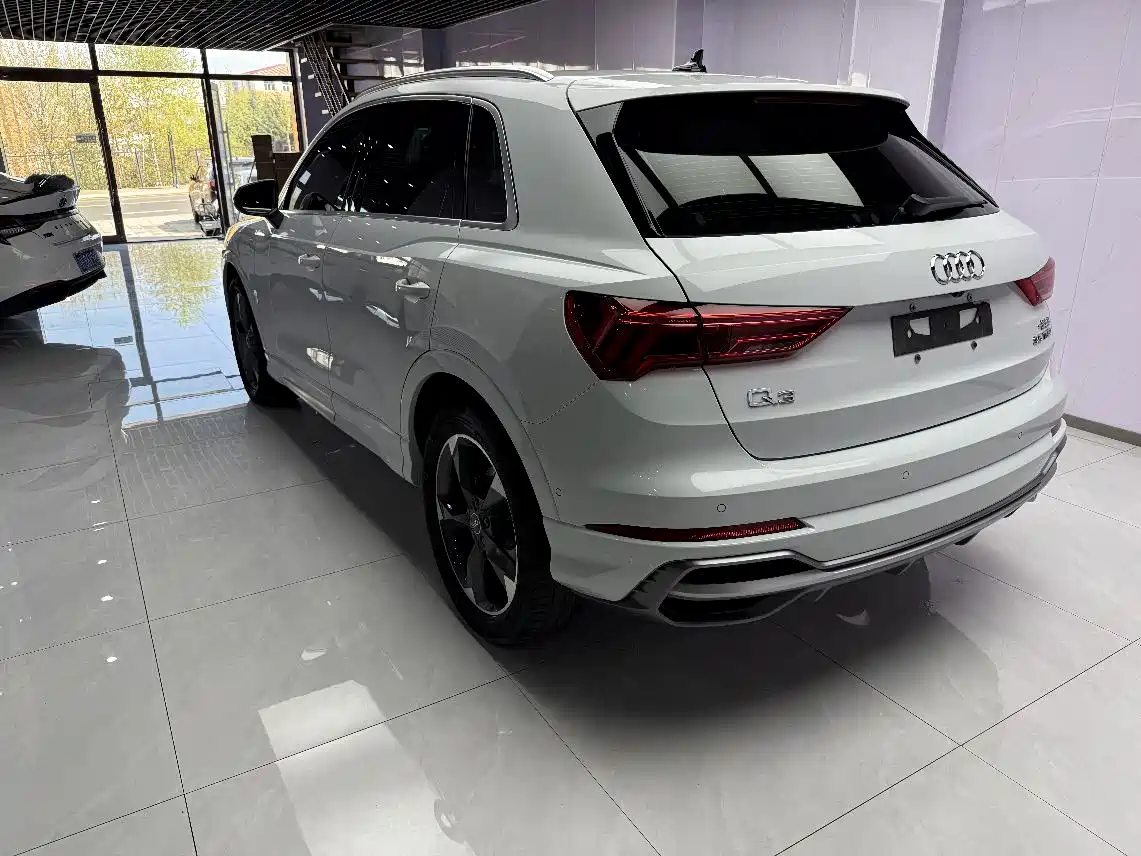 Audi Q3 2022 35 TFSI Fashion Dynamic фото 6